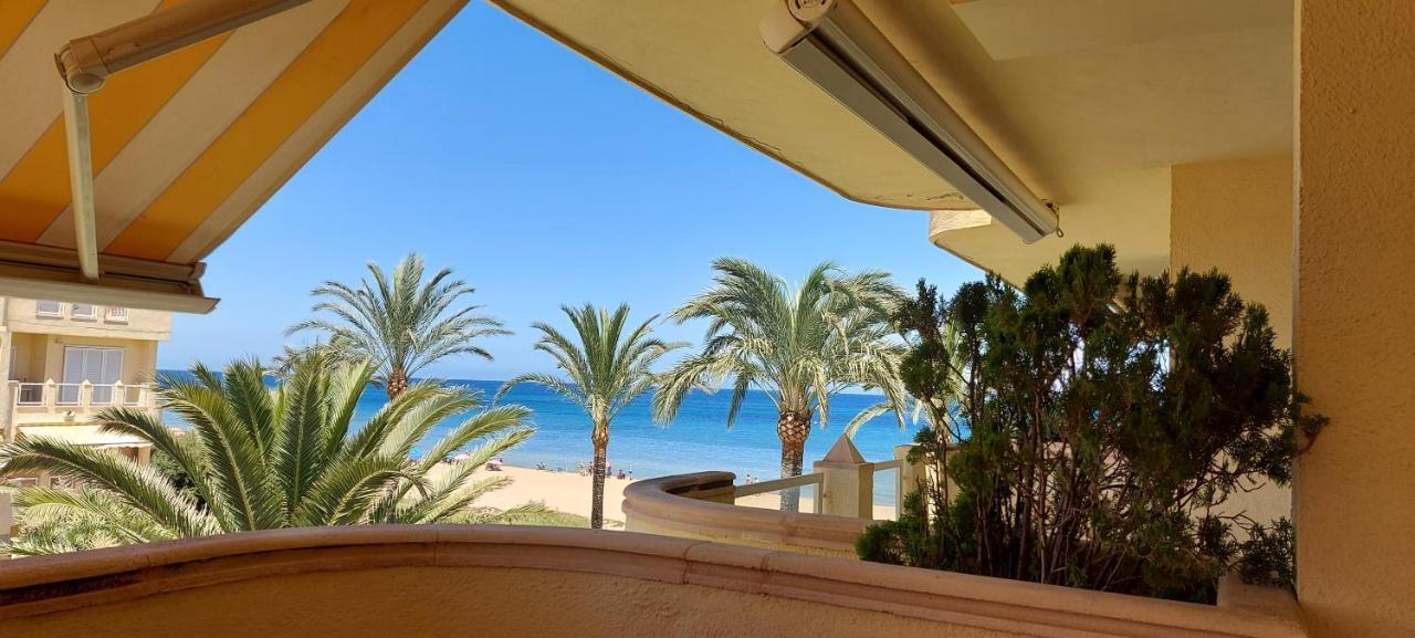Estupendo Apartamento En Primera Linea De Playa Y Con Vistas Al Mar Dénia Esterno foto