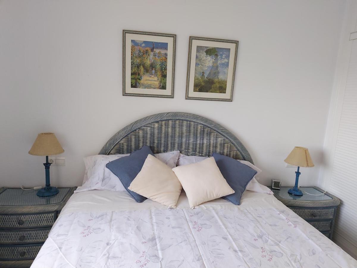 Estupendo Apartamento En Primera Linea De Playa Y Con Vistas Al Mar Dénia Esterno foto
