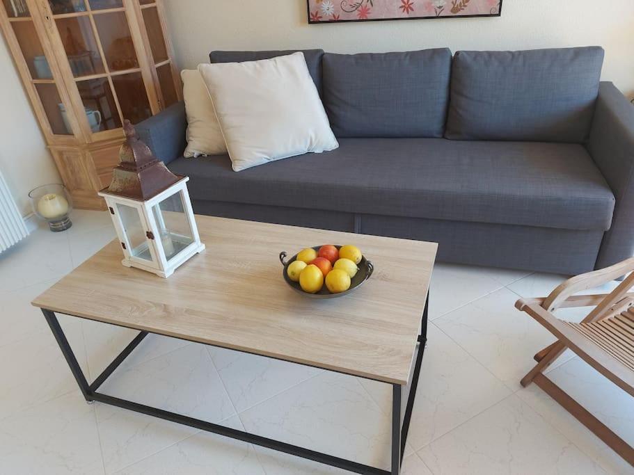 Estupendo Apartamento En Primera Linea De Playa Y Con Vistas Al Mar Dénia Esterno foto